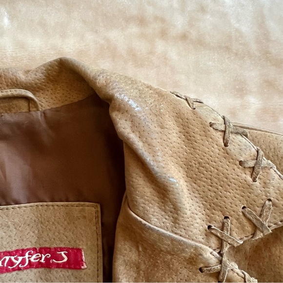 Vintage Y2K Leather Jacket - Picture 5 of 8